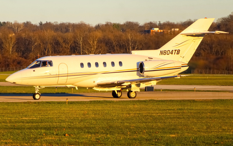 Photo of N804TB - PRIVATE  Beechcraft Hawker 850XP at LUK on AeroXplorer Aviation Database