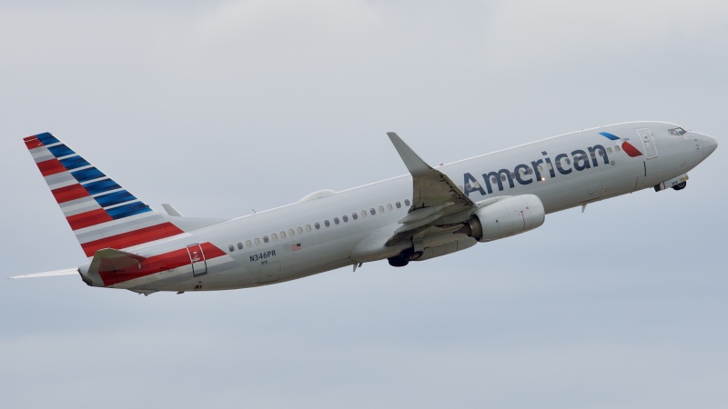 Photo of N346PR - American Airlines Boeing 737-800 at IAH on AeroXplorer Aviation Database