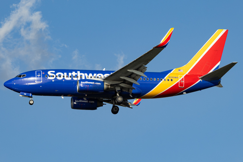 Photo of N216WR - Southwest Airlines Boeing 737-700 at TPA on AeroXplorer Aviation Database