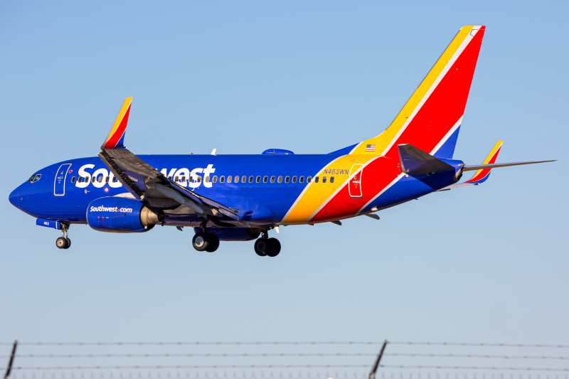 Photo of N463WN - Southwest Airlines Boeing 737-700 at BWI on AeroXplorer Aviation Database