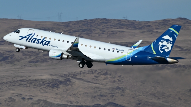 Photo of N624QX - Horizon Air Embraer E175 at RNO on AeroXplorer Aviation Database