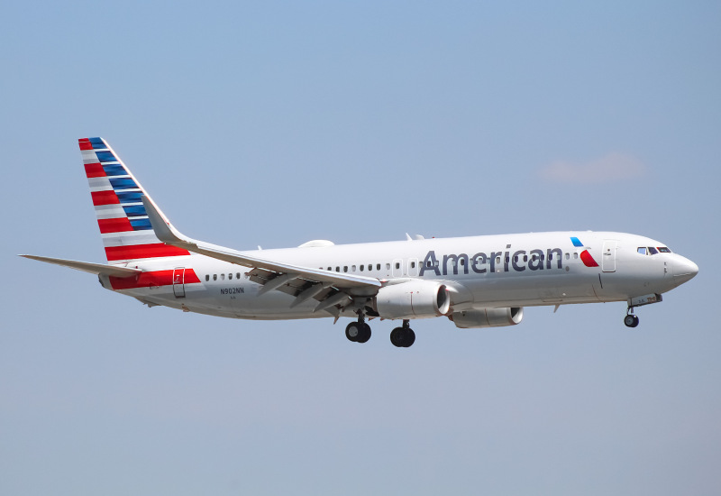 Photo of N902NN - American Airlines Boeing 737-800 at ORD on AeroXplorer Aviation Database