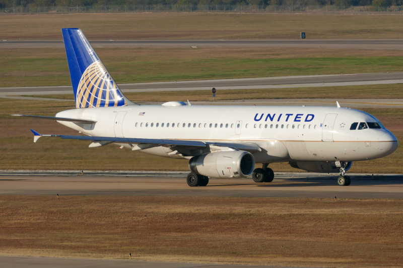 Photo of N823UA - United Airlines Airbus A319 at AUS on AeroXplorer Aviation Database