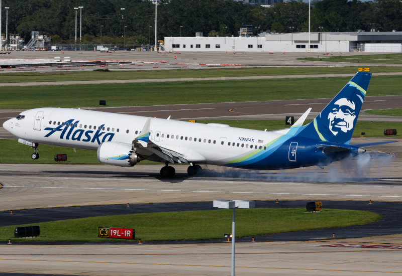 Photo of N928AK - Alaska Airlines Boeing 737 MAX 9 at TPA on AeroXplorer Aviation Database