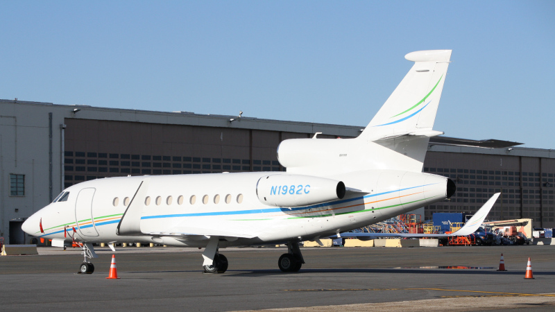 Photo of N1982C - PRIVATE Dassault Falcon 900LX at DCA on AeroXplorer Aviation Database