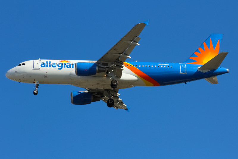 Photo of N262NV - Allegiant Air Airbus A320 at CVG on AeroXplorer Aviation Database