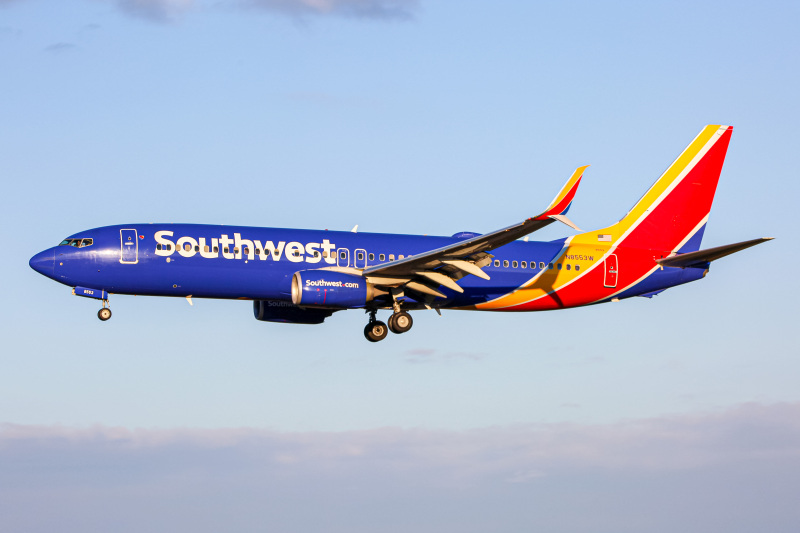 Photo of N8553W - Southwest Airlines Boeing 737-800 at Bwi on AeroXplorer Aviation Database