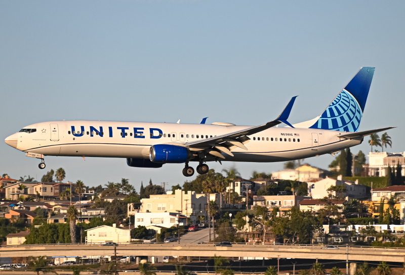 Photo of N69816 - United Airlines Boeing 737-900ER at SAN on AeroXplorer Aviation Database