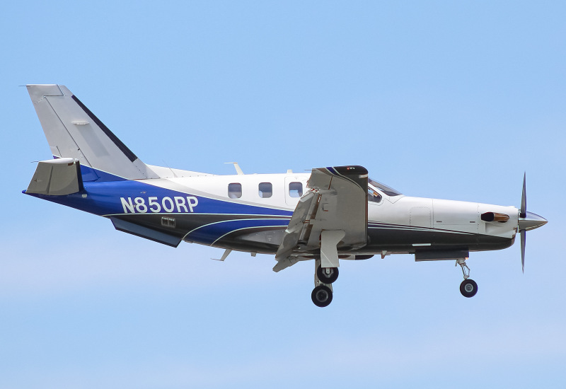 Photo of N850RP - PRIVATE Socata TBM-700 at MKE on AeroXplorer Aviation Database
