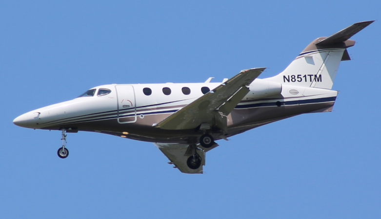 Photo of N851TM - PRIVATE Beechcraft 390  at SWF on AeroXplorer Aviation Database