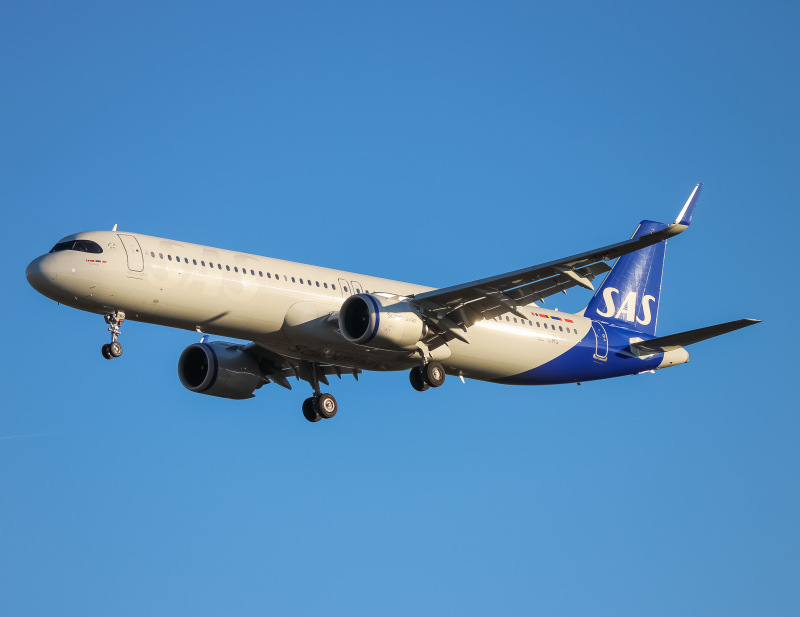 Photo of SE-DMS - Scandinavian Airlines Airbus A321NEO at IAD on AeroXplorer Aviation Database