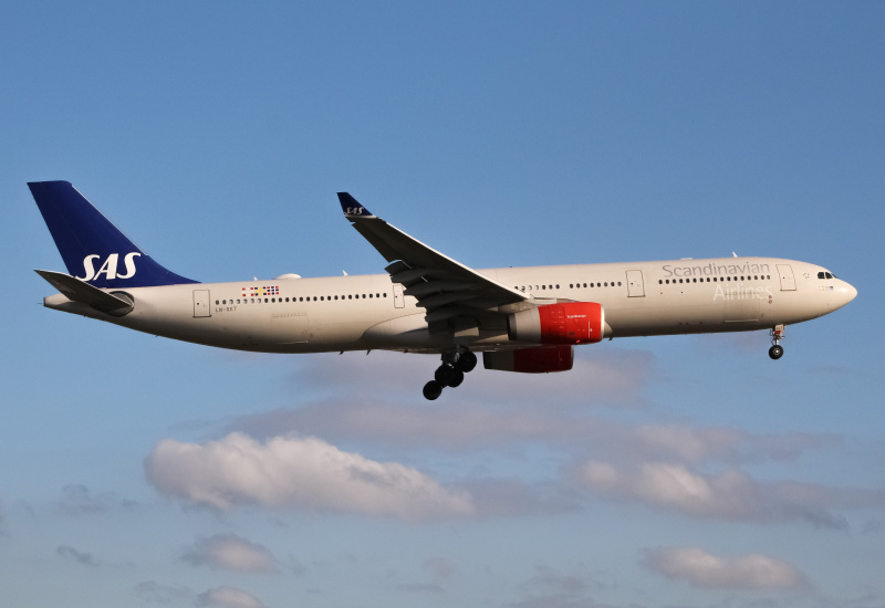 Photo of LN-RKT - Scandinavian Airlines Airbus A330-300 at EWR on AeroXplorer Aviation Database