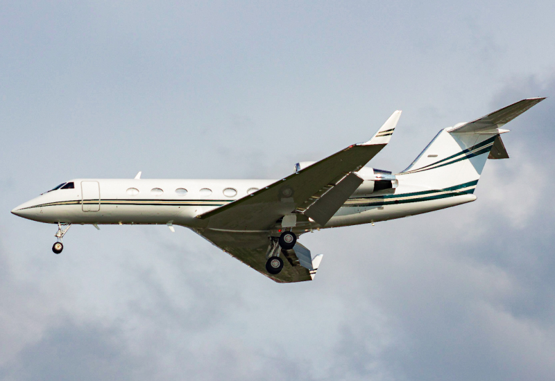 Photo of N412JD - PRIVATE Gulfstream IV at TPA on AeroXplorer Aviation Database