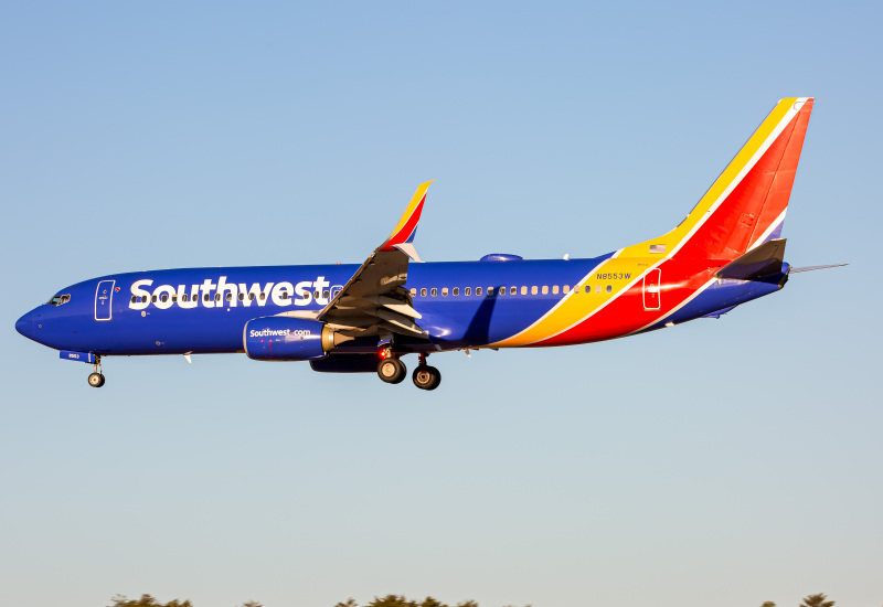 Photo of N8553W - Southwest Airlines Boeing 737-800 at BWI on AeroXplorer Aviation Database