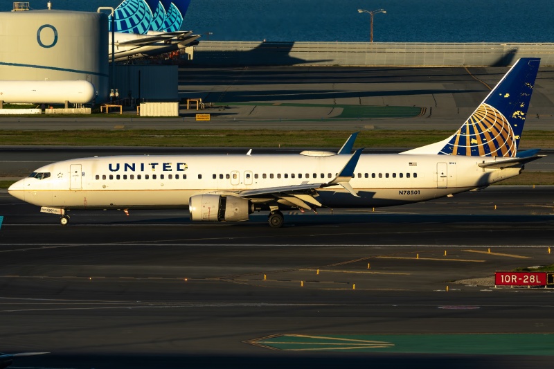 Photo of N78501 - United Airlines Boeing 737-800 at SFO on AeroXplorer Aviation Database