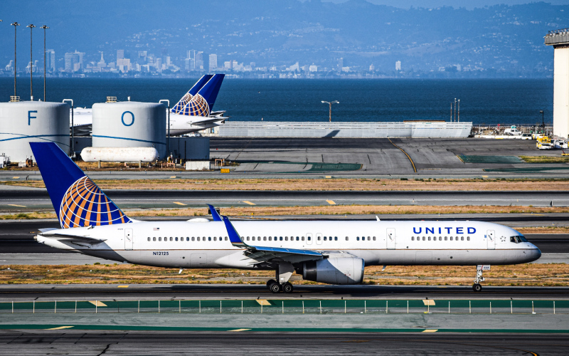 Photo of N12125 - United Airlines Boeing 757-200 at SFO on AeroXplorer Aviation Database