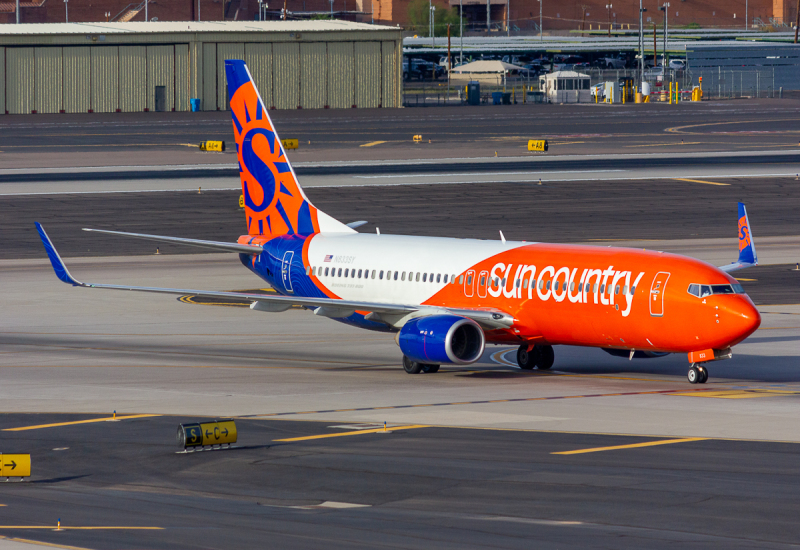 Photo of N833SY - Sun Country Airlines Boeing 737-800 at PHX on AeroXplorer Aviation Database