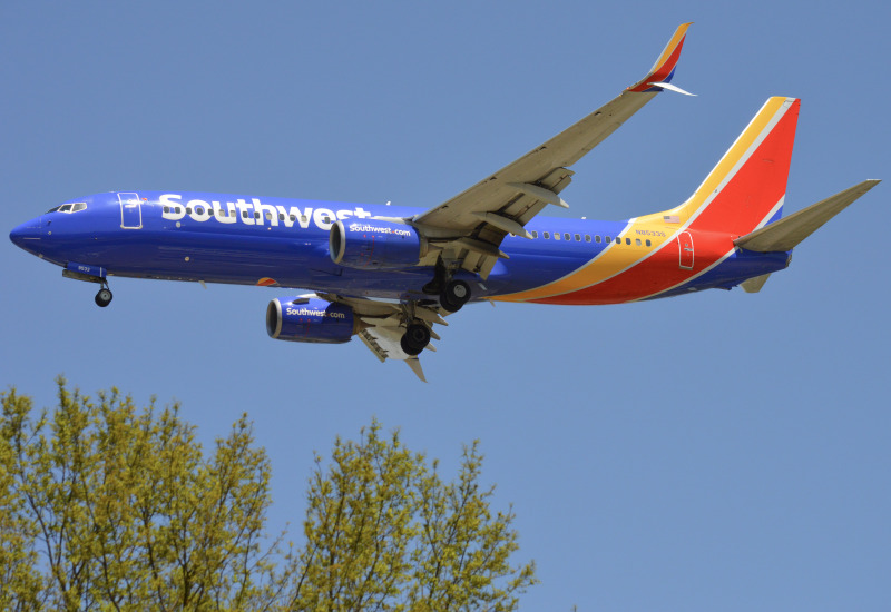 Photo of N8533S - Southwest Airlines Boeing 737-800 at BWI on AeroXplorer Aviation Database