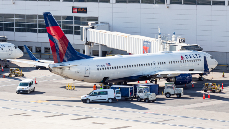 Photo of N3735D - Delta Airlines Boeing 737-800 at DTW on AeroXplorer Aviation Database