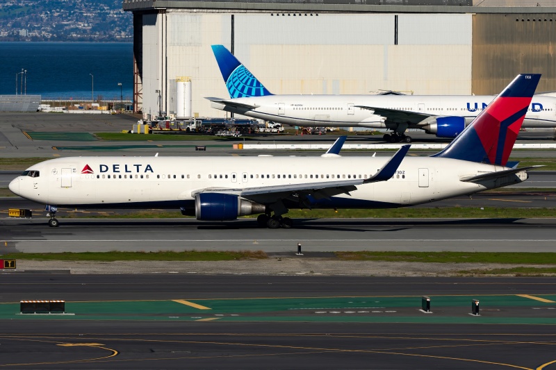 Photo of N173DZ - Delta Airlines Boeing 767-300ER at SFO on AeroXplorer Aviation Database