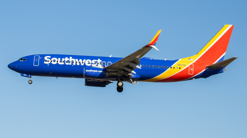 Photo of N8519R - Southwest Airlines Boeing 737-800 at BWI on AeroXplorer Aviation Database