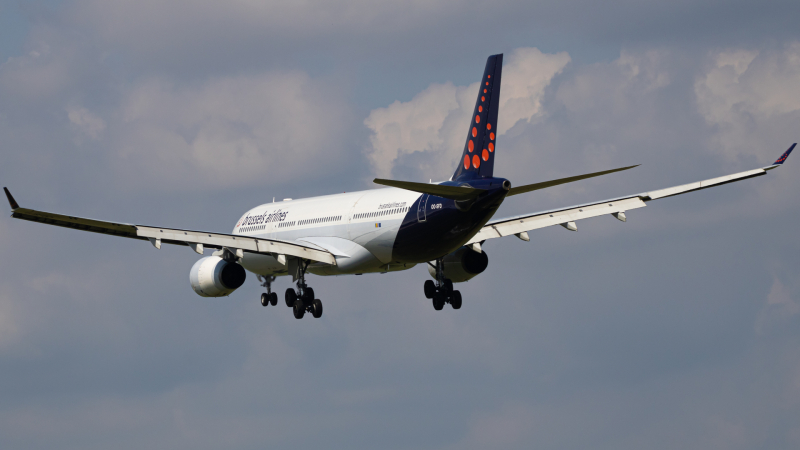 Photo of OO-SFD - Brussels Airlines Airbus A330-300 at IAD on AeroXplorer Aviation Database