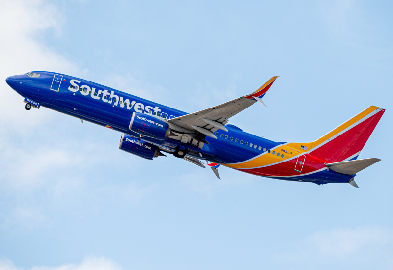 Photo of N8313F - Southwest Airlines  Boeing 737-800 at HNL on AeroXplorer Aviation Database