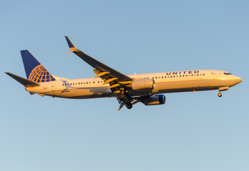 Photo of N62896 - United Airlines Boeing 737-900ER at EWR on AeroXplorer Aviation Database