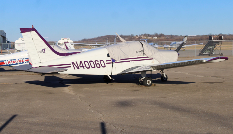 Photo of N40060 - PRIVATE Piper Cherokee Warrior at LUK on AeroXplorer Aviation Database