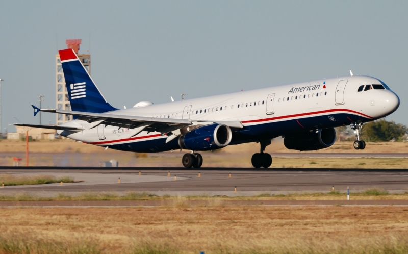 Photo of N578UW - American Airlines Airbus A321-200 at DFW on AeroXplorer Aviation Database