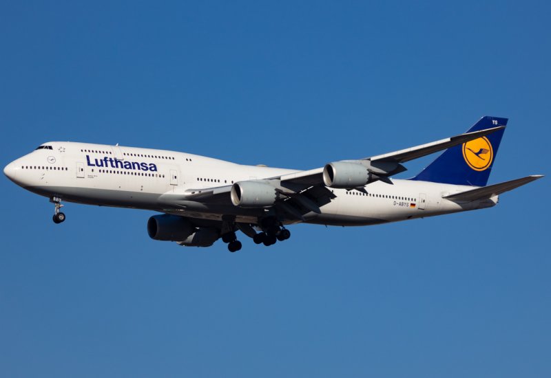 Photo of D-ABYS - Lufthansa Boeing 747-8i at ORD on AeroXplorer Aviation Database