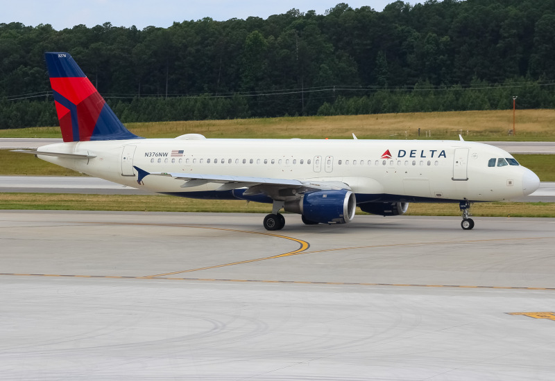 Photo of N376NW - Delta Airlines Airbus A320 at RDU on AeroXplorer Aviation Database