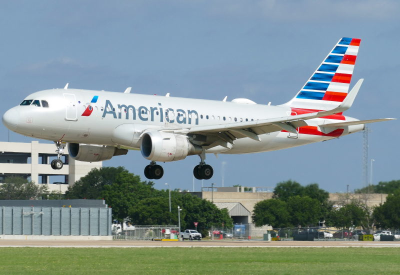 Photo of N93003 - American Airlines Airbus A319 at AUS on AeroXplorer Aviation Database