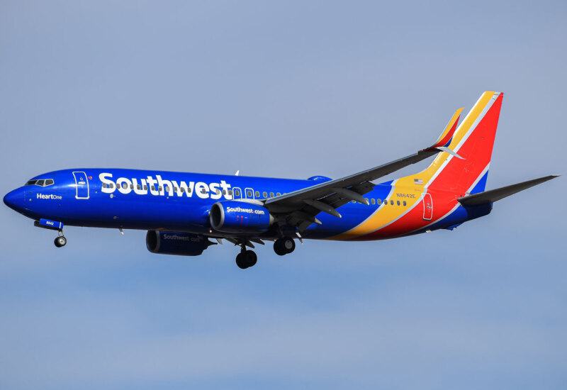 Photo of N8642E - Southwest Airlines Boeing 737-800 at DEN on AeroXplorer Aviation Database