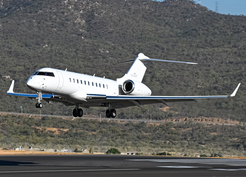 Photo of N989DM - PRIVATE Bombardier Global 5000 at CSL on AeroXplorer Aviation Database