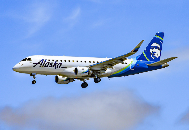 Photo of N175SY - Alaska Airlines Embraer E175LR at YVR on AeroXplorer Aviation Database