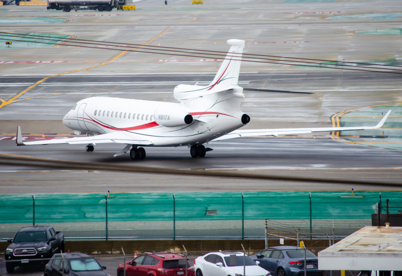 Photo of N817X - PRIVATE Dassault Falcon 7X at LAX on AeroXplorer Aviation Database