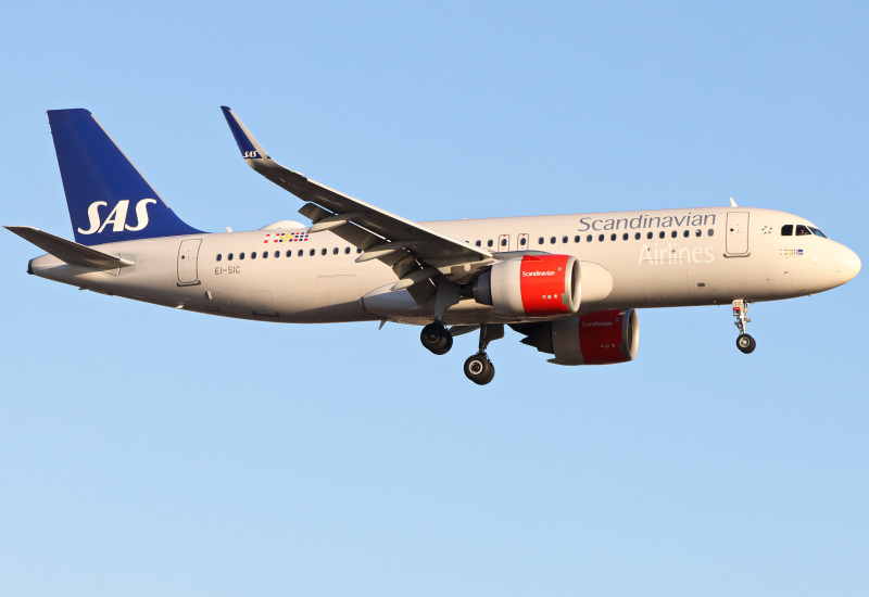 Photo of EI-SIC - Scandinavian Airlines Airbus A320NEO at LHR on AeroXplorer Aviation Database