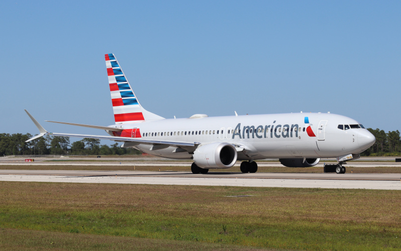 Photo of N335SN - American Airlines Boeing 737 MAX 8 at MCO on AeroXplorer Aviation Database