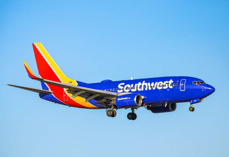 Photo of N424WN - Southwest Airlines Boeing 737-700 at MCO on AeroXplorer Aviation Database