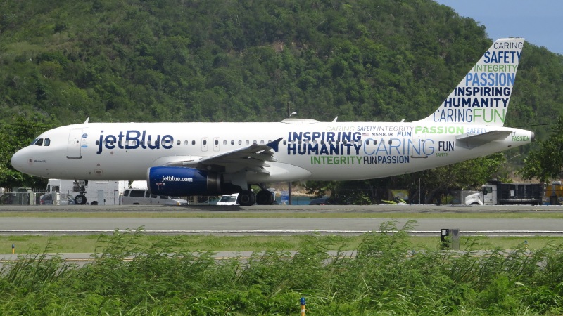 Photo of N598JB - JetBlue Airways Airbus A320 at STT on AeroXplorer Aviation Database