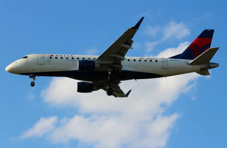 Photo of N219YX - Delta Connection Embraer E175 at CVG on AeroXplorer Aviation Database