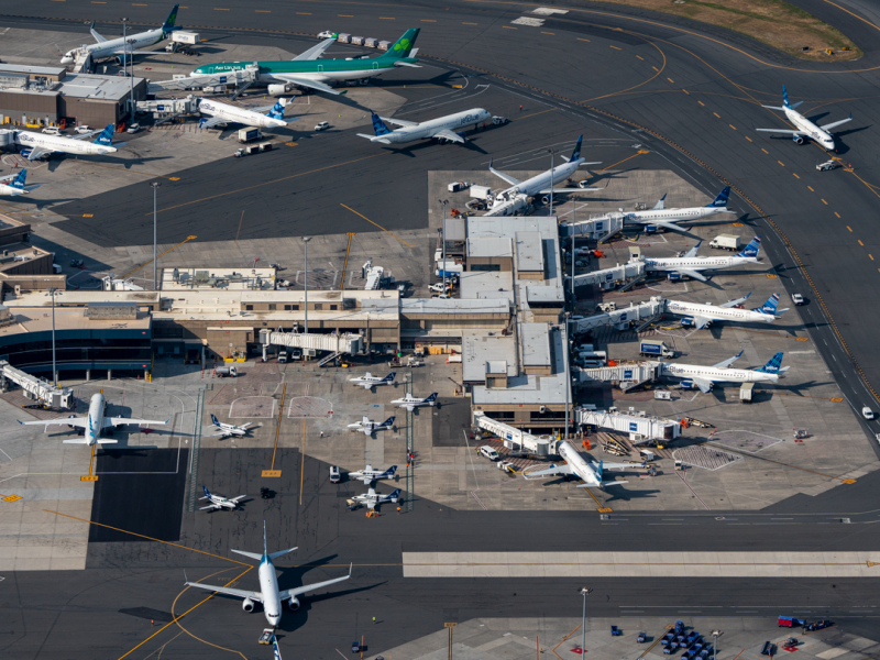 Photo of KBOS - Airport Photo at BOS on AeroXplorer Aviation Database