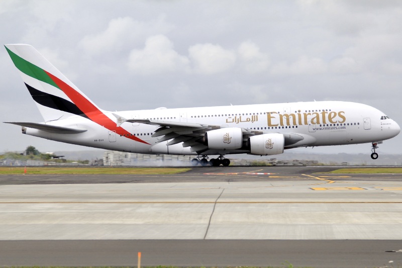 Photo of A6-EUU - Emirates Airbus A380-800 at AKL on AeroXplorer Aviation Database