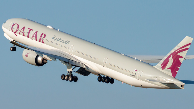 Photo of A7-BAL - Qatar Airways Boeing 777-300ER at IAH on AeroXplorer Aviation Database