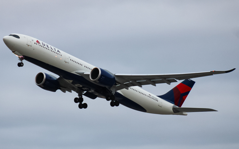 Photo of N424DX - Delta Airlines Airbus A330-900 at MSP on AeroXplorer Aviation Database