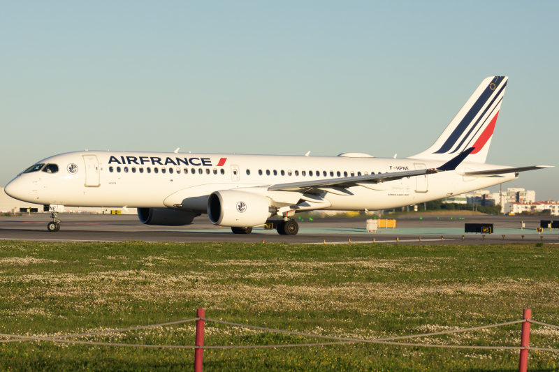 Photo of F-HPNE - Air France Airbus A220-300 at LIS on AeroXplorer Aviation Database