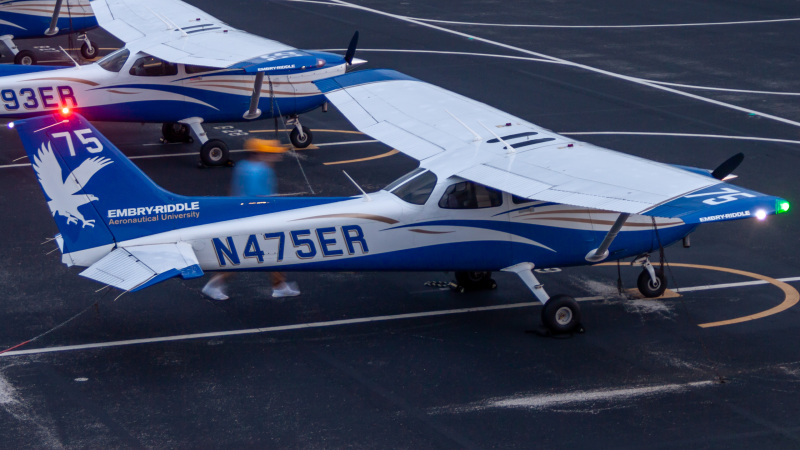 Photo of N475ER - PRIVATE Cessna 172 at DAB on AeroXplorer Aviation Database