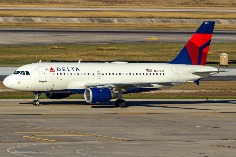 Photo of N353NB - Delta Airlines Airbus A319 at IAH on AeroXplorer Aviation Database