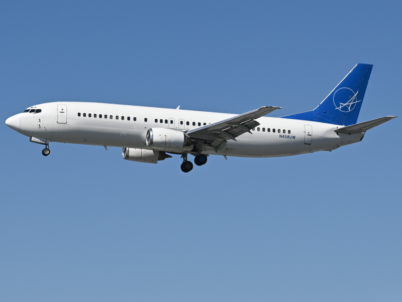 Photo of N458UW - Swift Air Boeing 737-400 at SAN on AeroXplorer Aviation Database